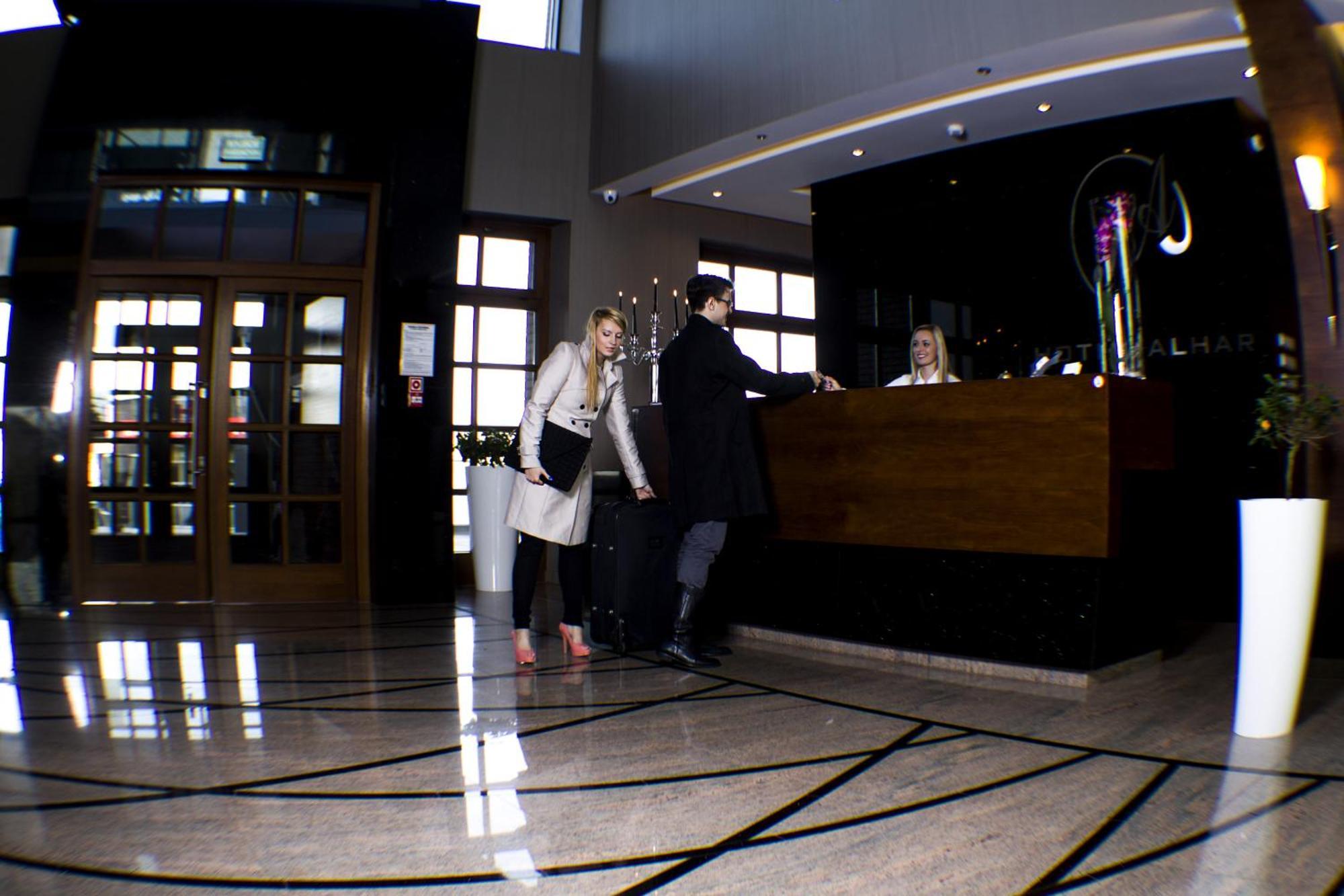 Hotel Alhar ลูบลินเนียซ ภายนอก รูปภาพ