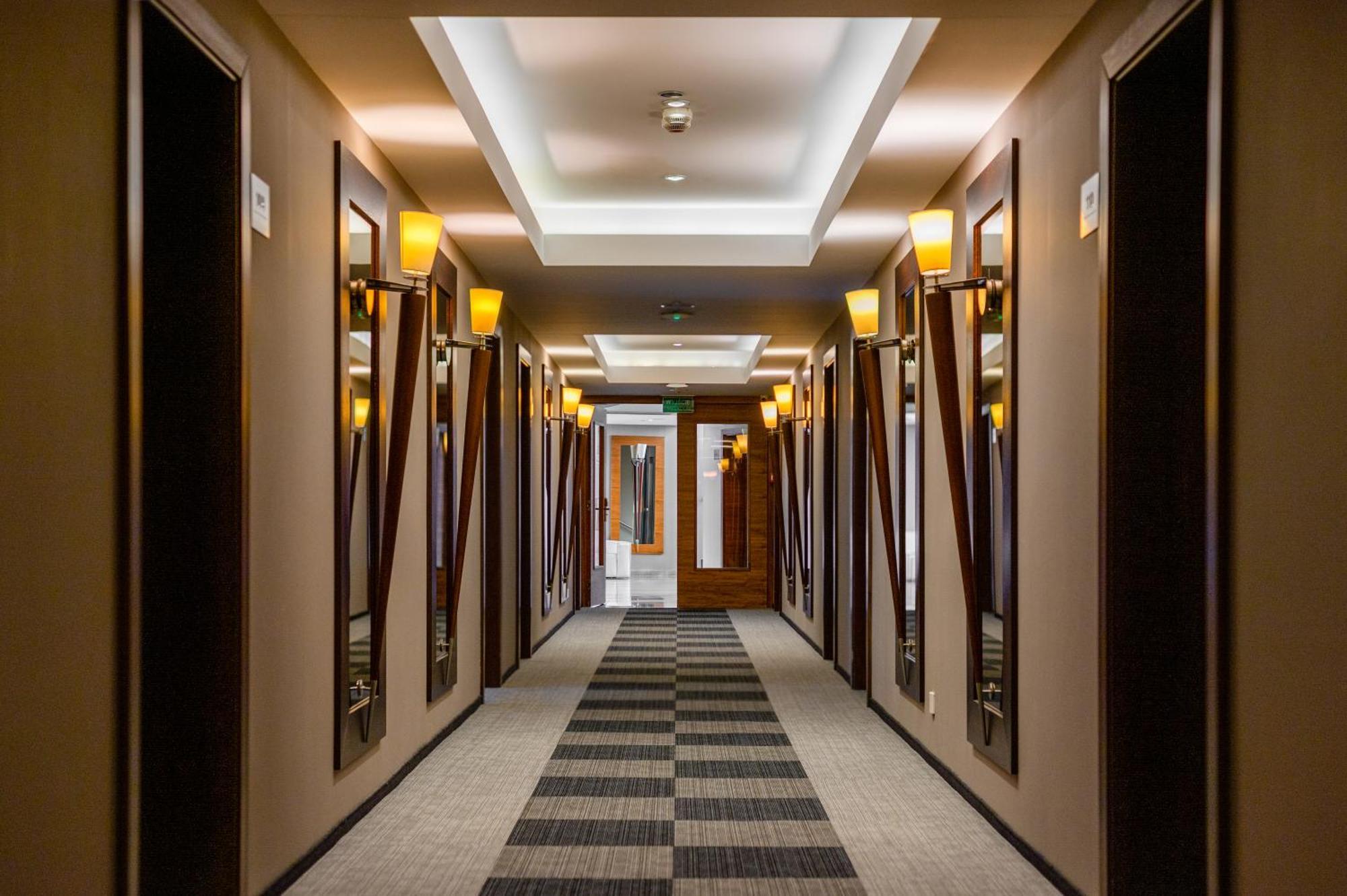 Hotel Alhar ลูบลินเนียซ ภายนอก รูปภาพ